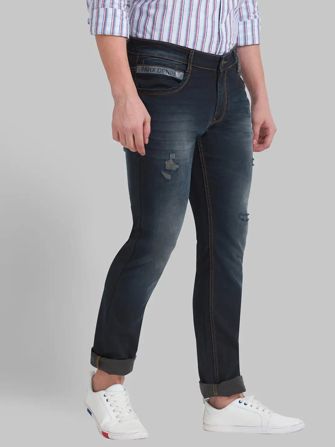 Men Tapered Fit Blue Jeans