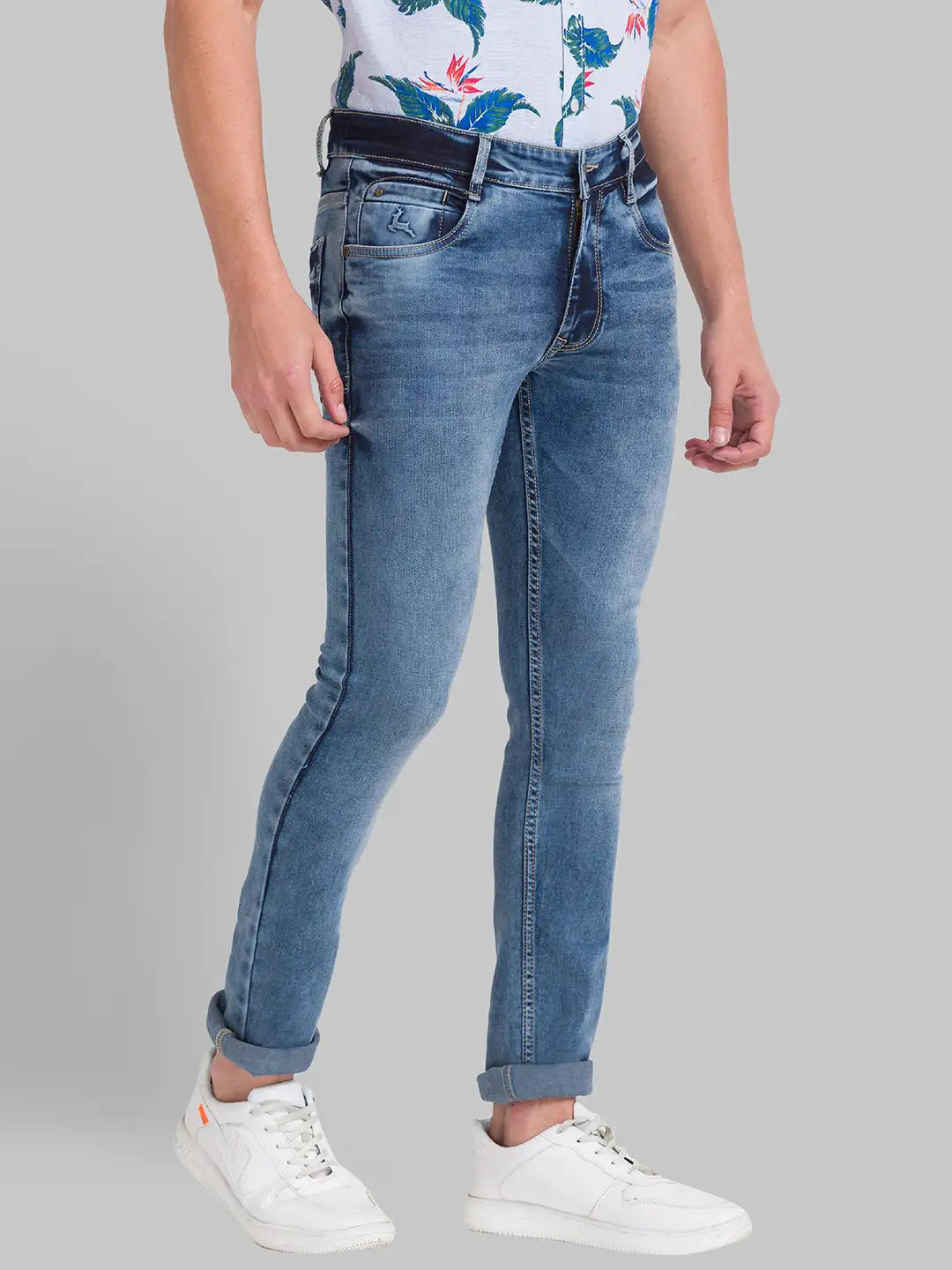 Men Tapered Fit Blue Jeans