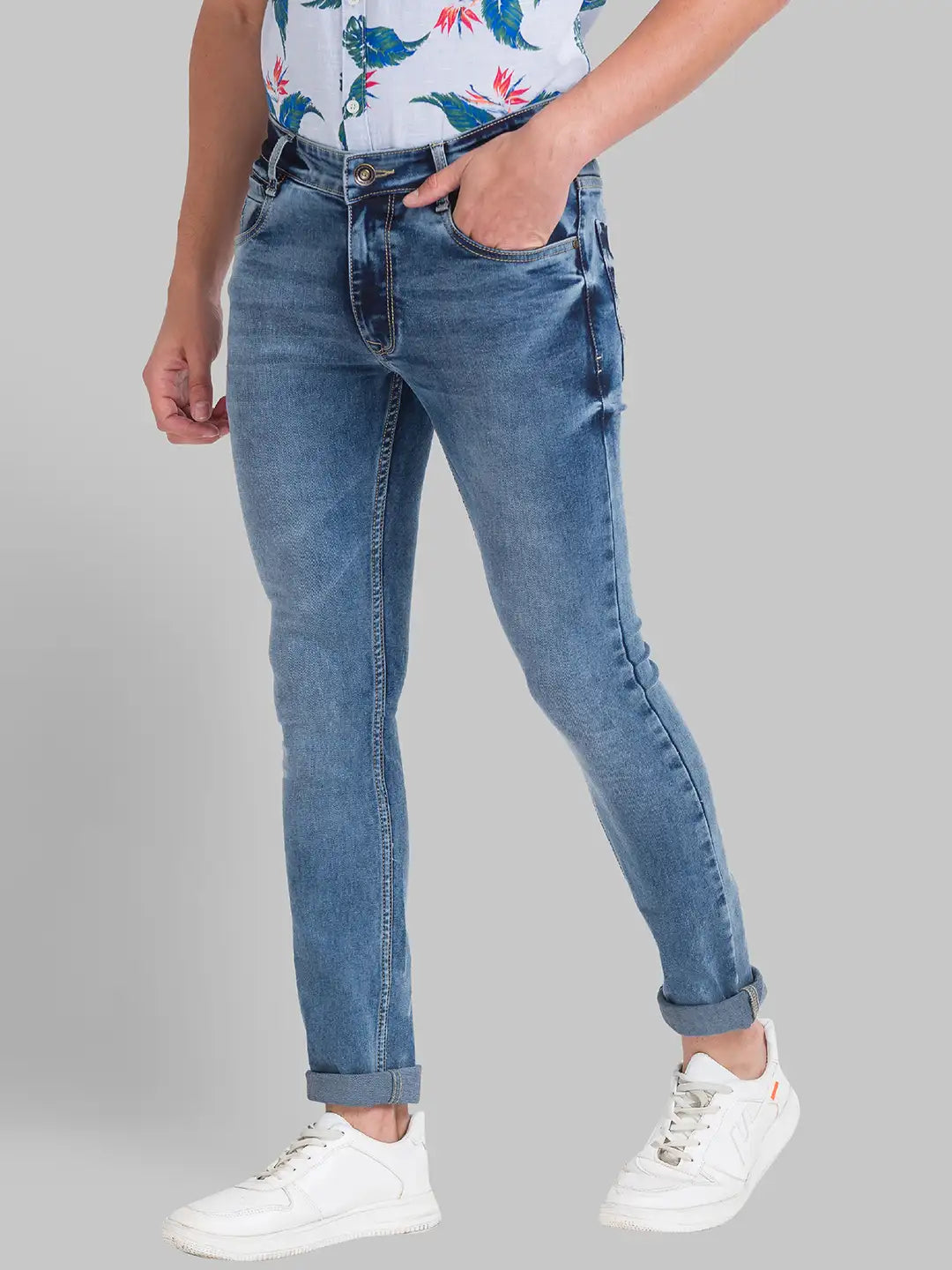Men Tapered Fit Blue Jeans