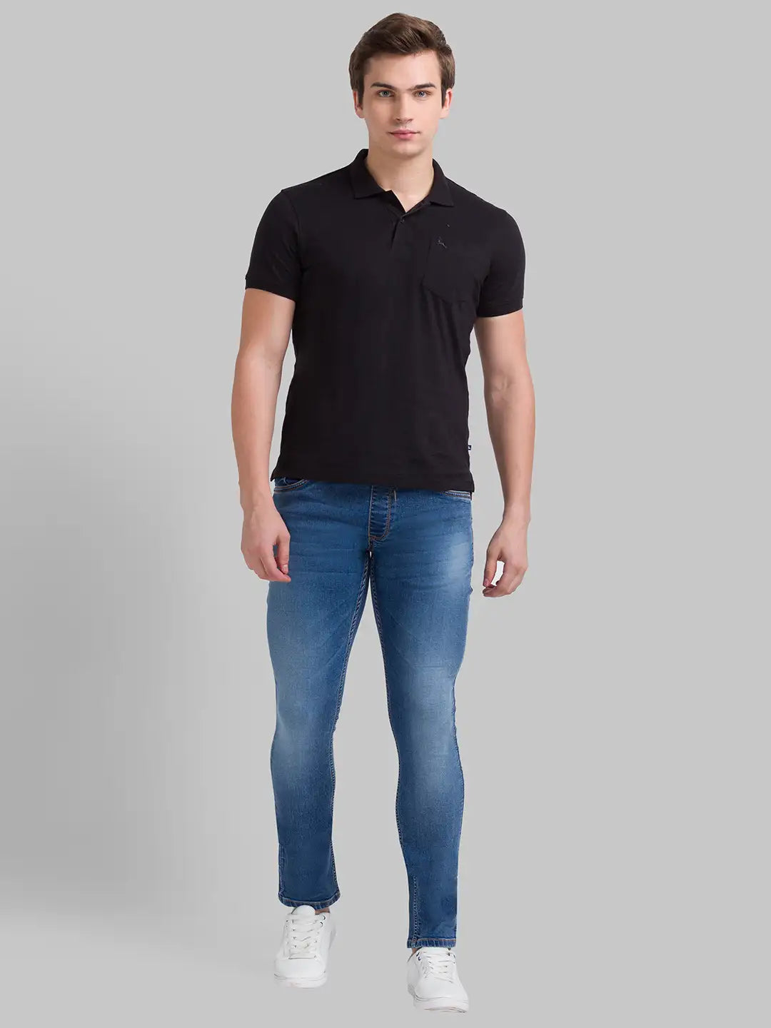 Men Tapered Fit Medium Blue Jeans