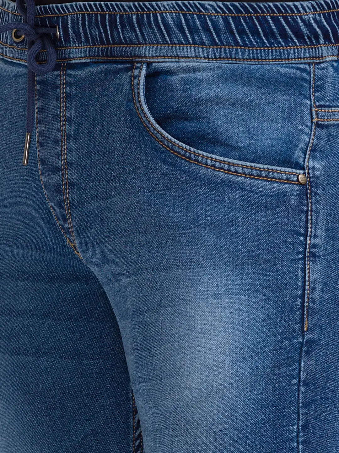 Men Tapered Fit Medium Blue Jeans