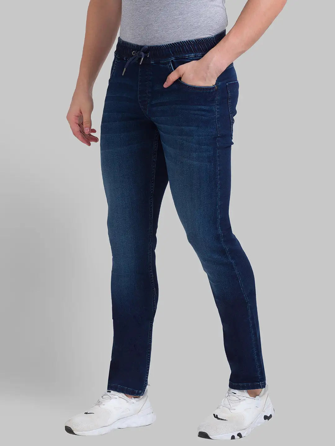 Men Tapered Fit Light Blue Jeans