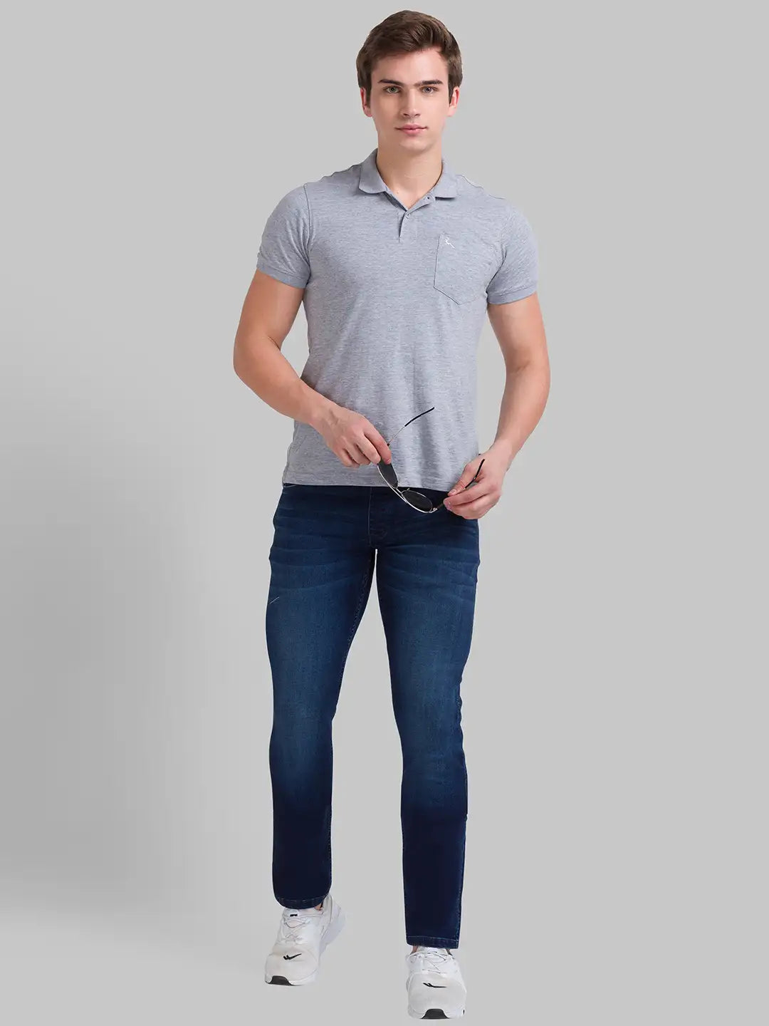 Men Tapered Fit Light Blue Jeans