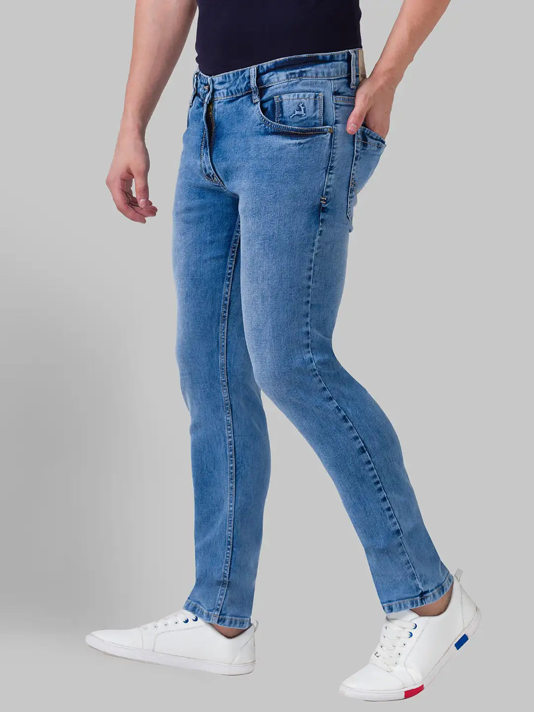 Men Tapered Fit Blue Jeans