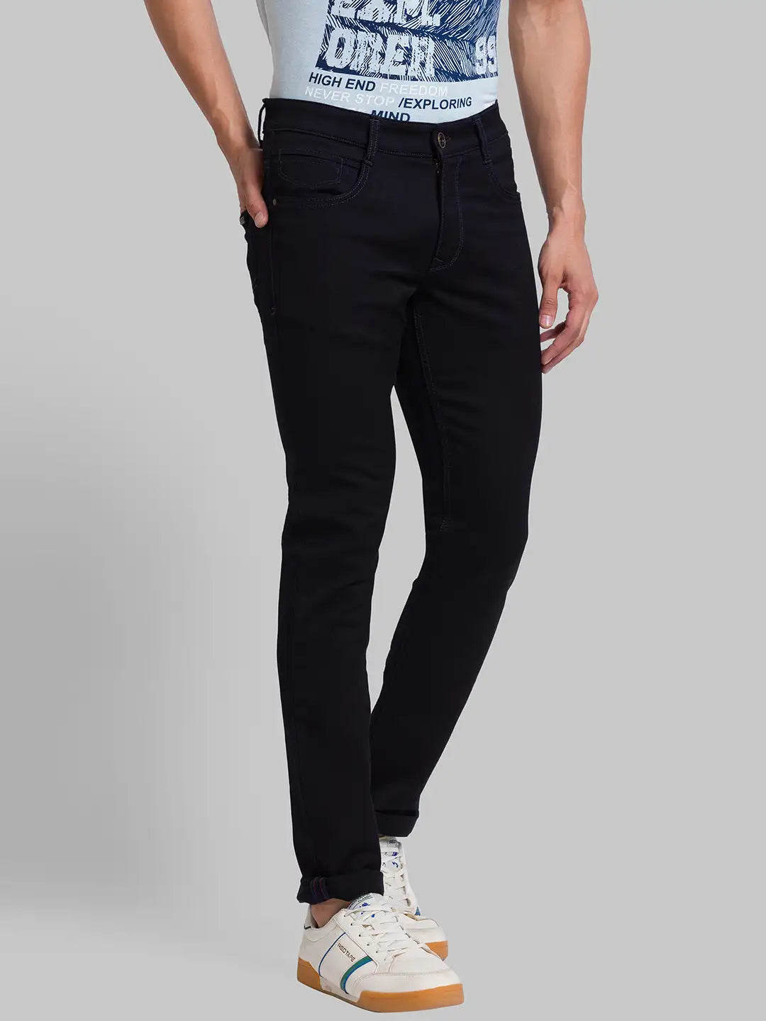 Men Tapered Fit Blue Jeans