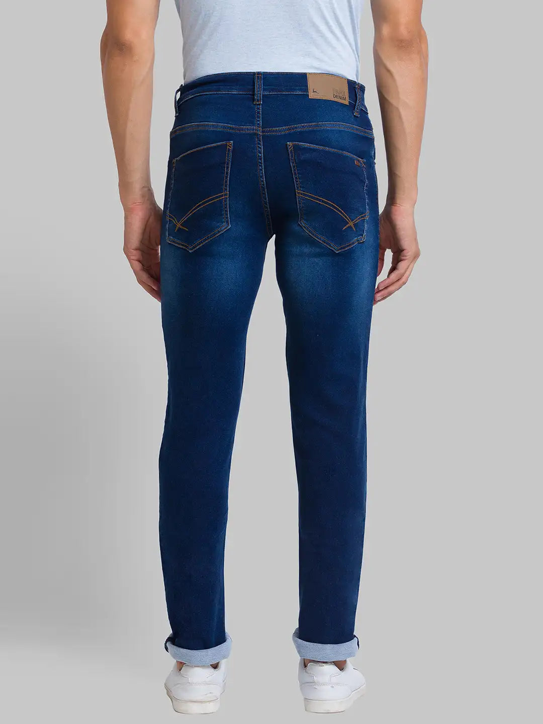 Men Tapered Fit Blue Jeans