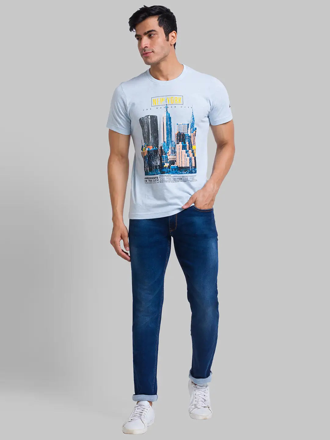 Men Tapered Fit Blue Jeans