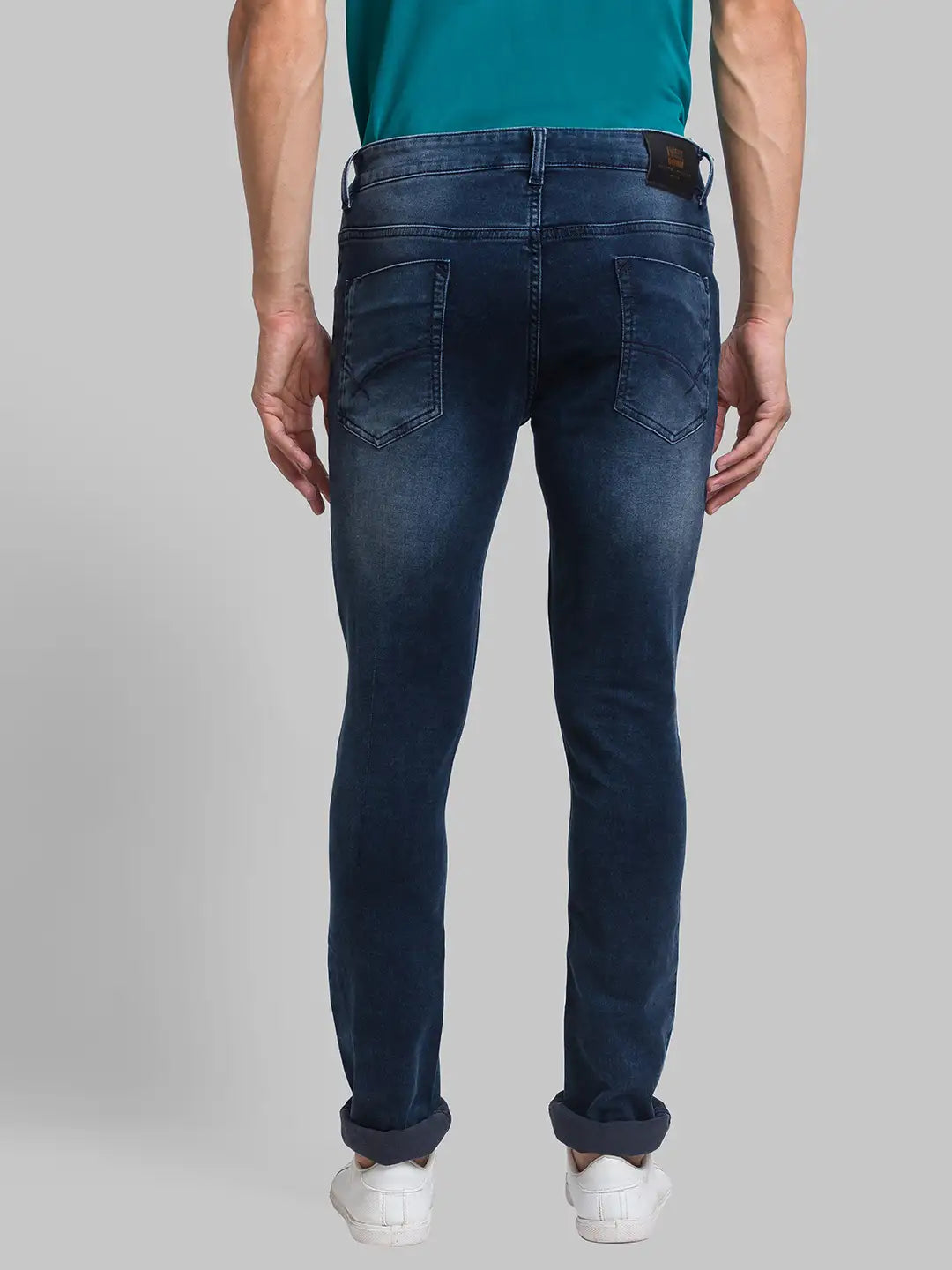 Men Tapered Fit Blue Jeans