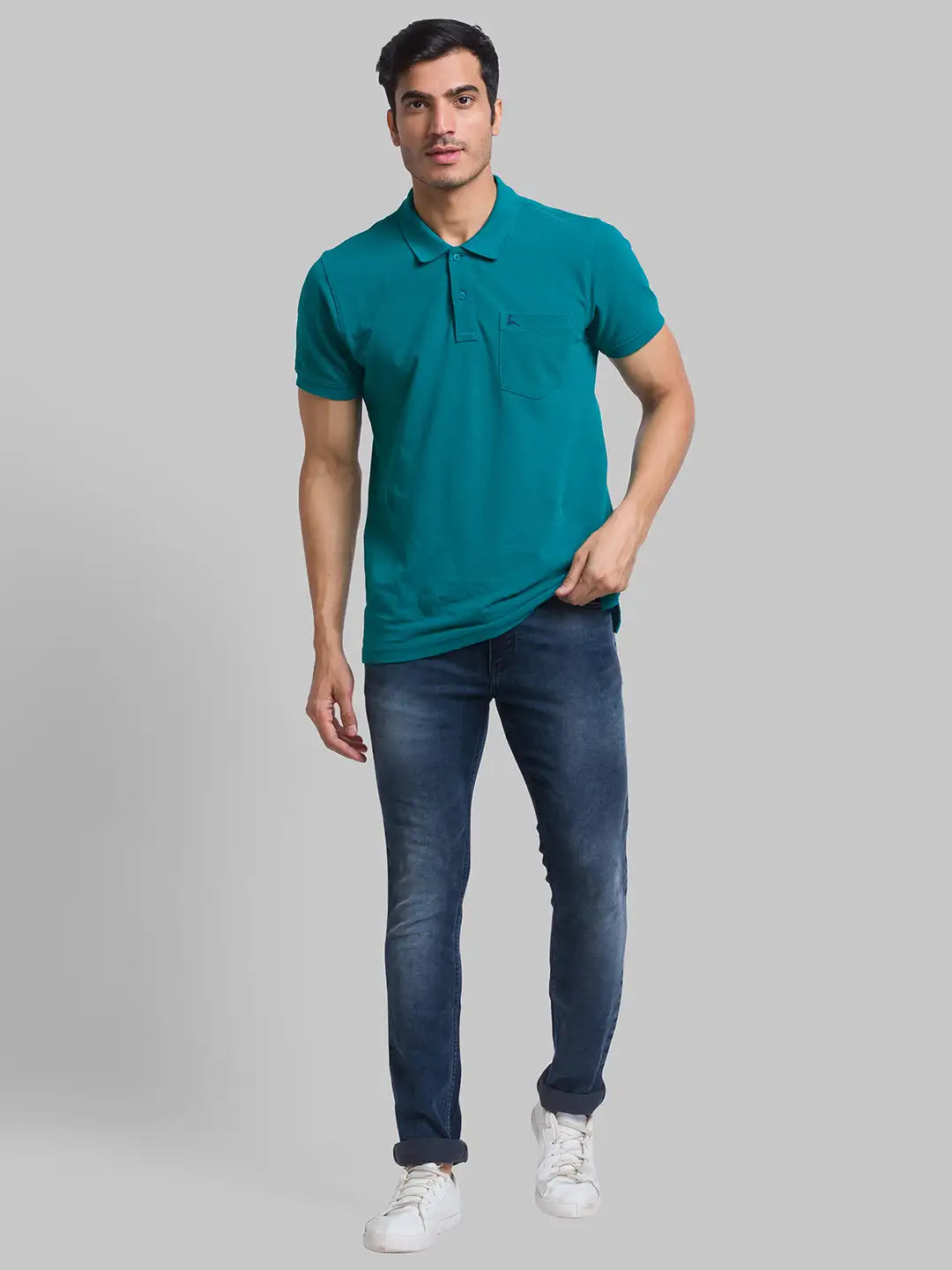 Men Tapered Fit Blue Jeans