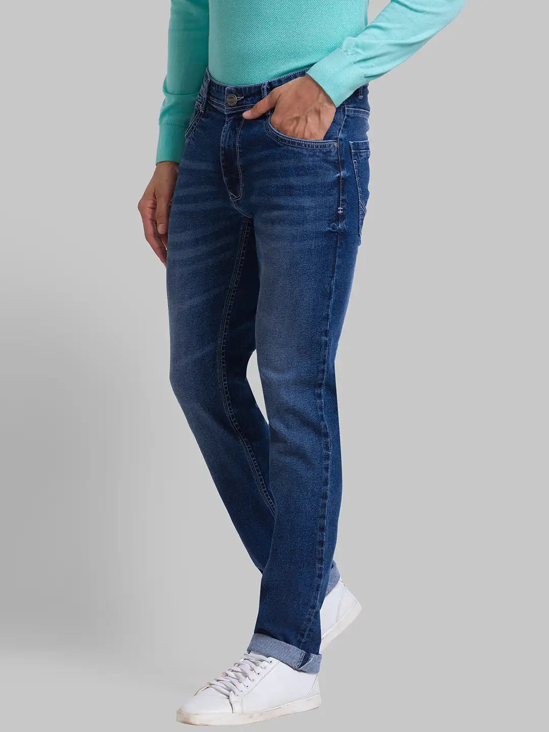 Men Tapered Fit Blue Jeans