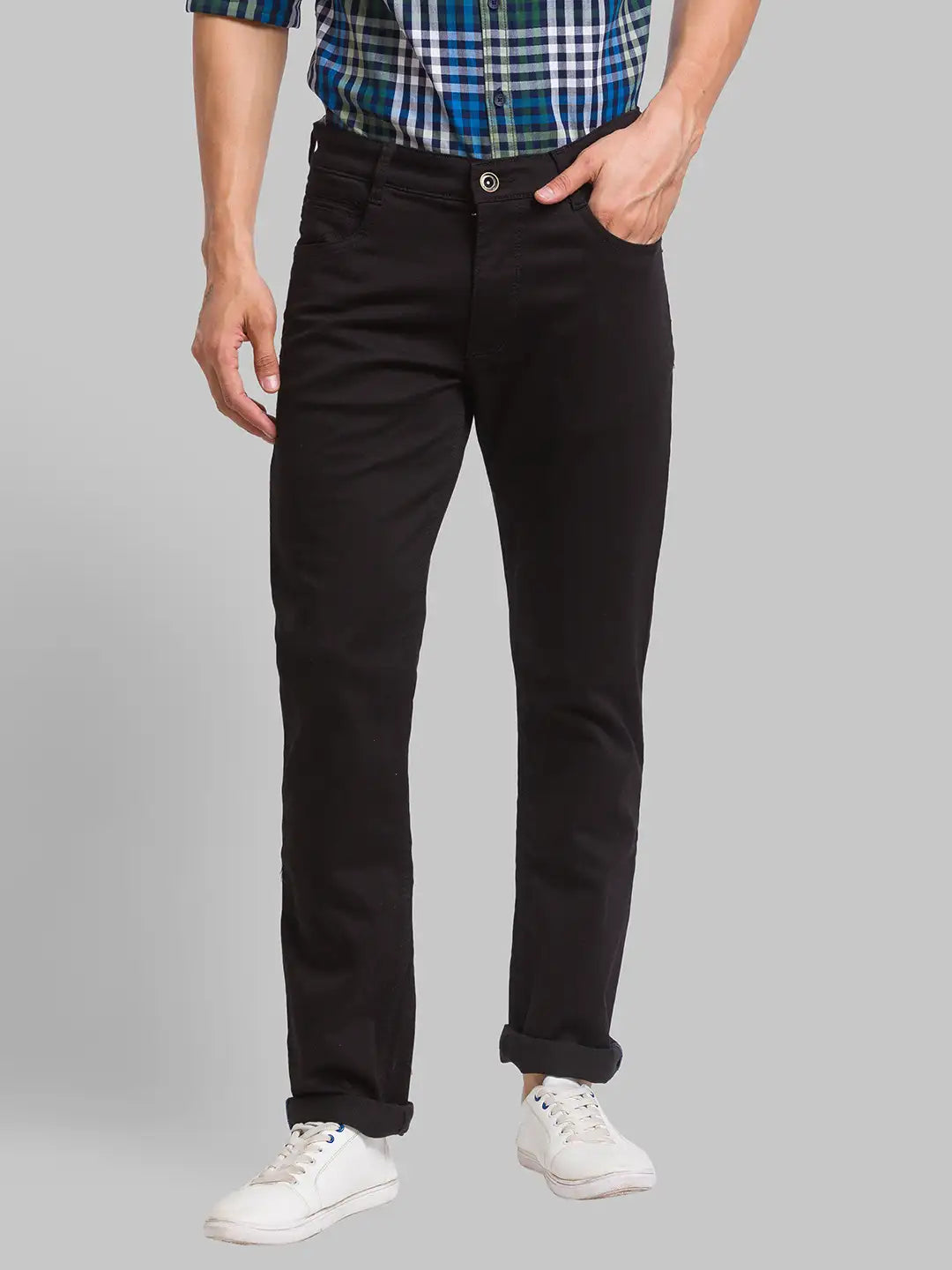 Men Black Low Rise Tapered Fit Twill Cotton Blend Jeans