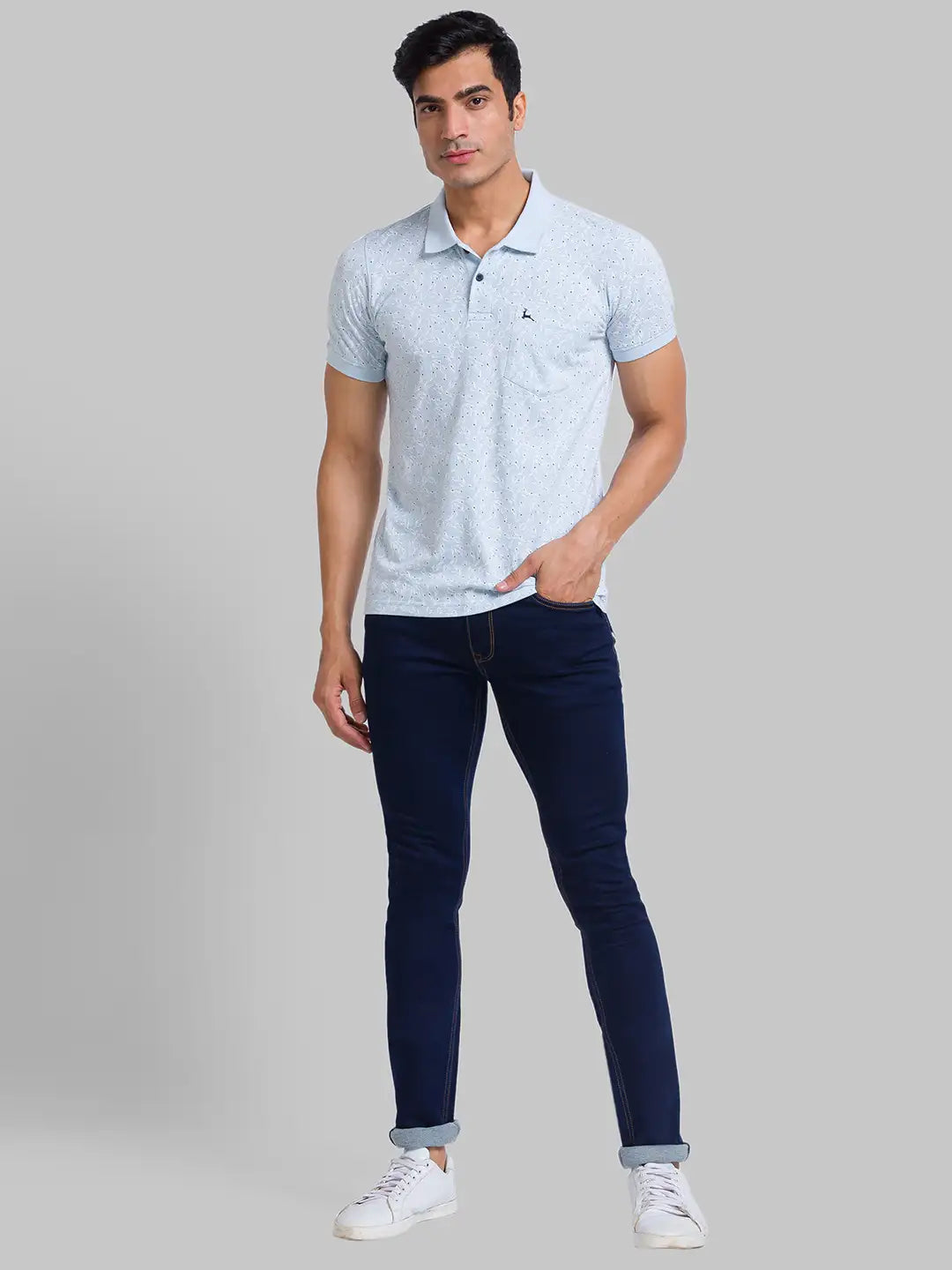 Men Tapered Fit Blue Jeans