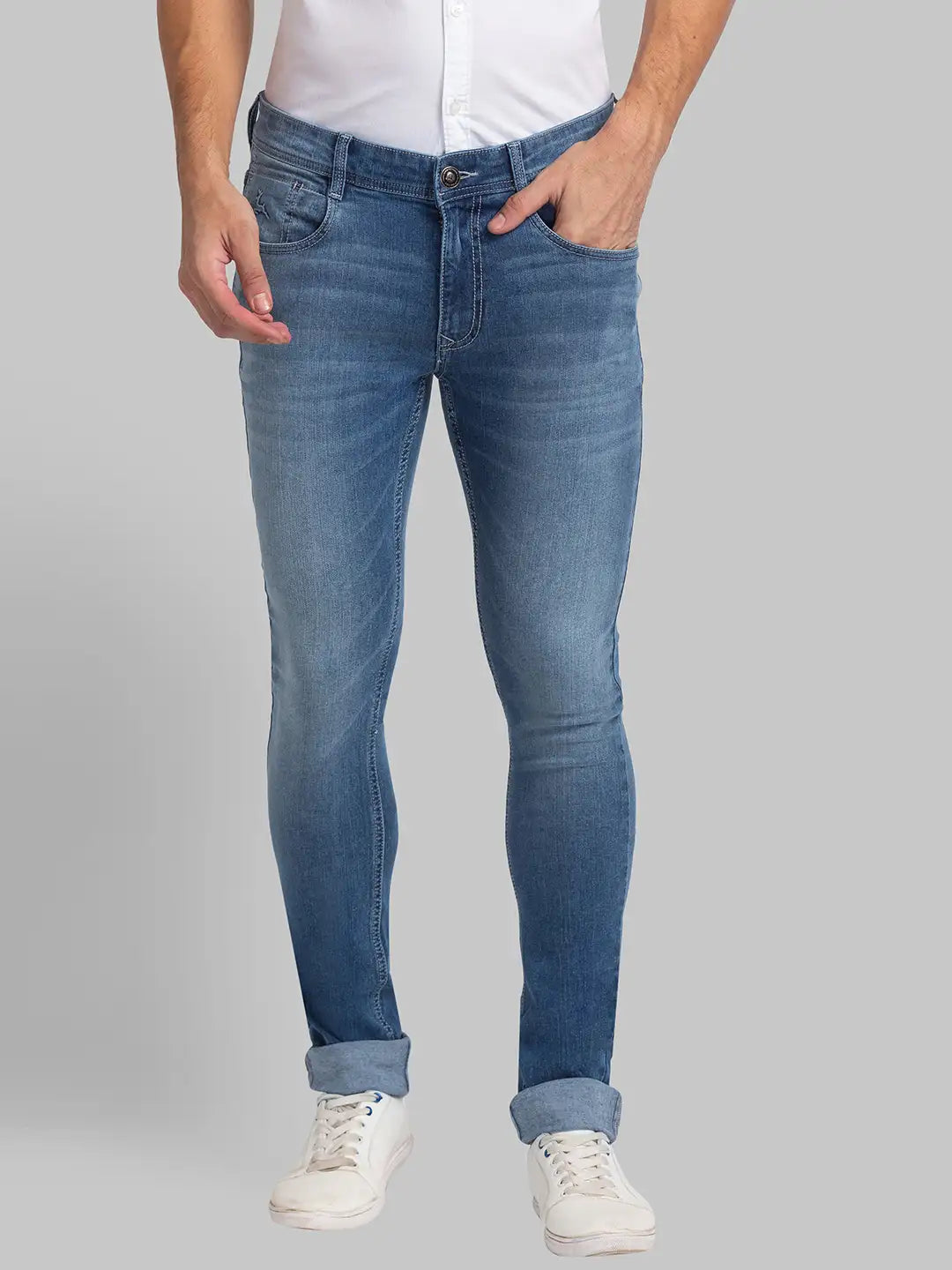 Men Tapered Fit Blue Jeans