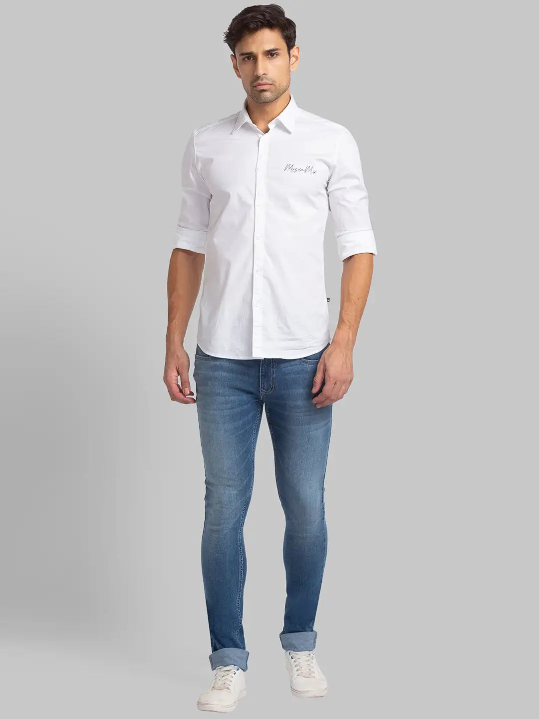 Men Tapered Fit Blue Jeans