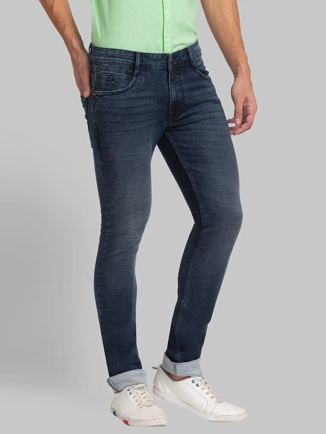Men Tapered Fit Blue Jeans