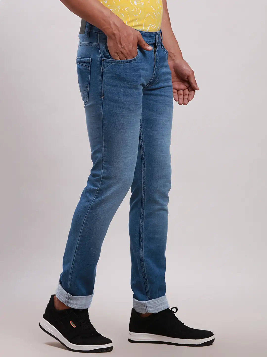 Men Blue Slim Tapered Fit Plain Cotton Blend Jeans