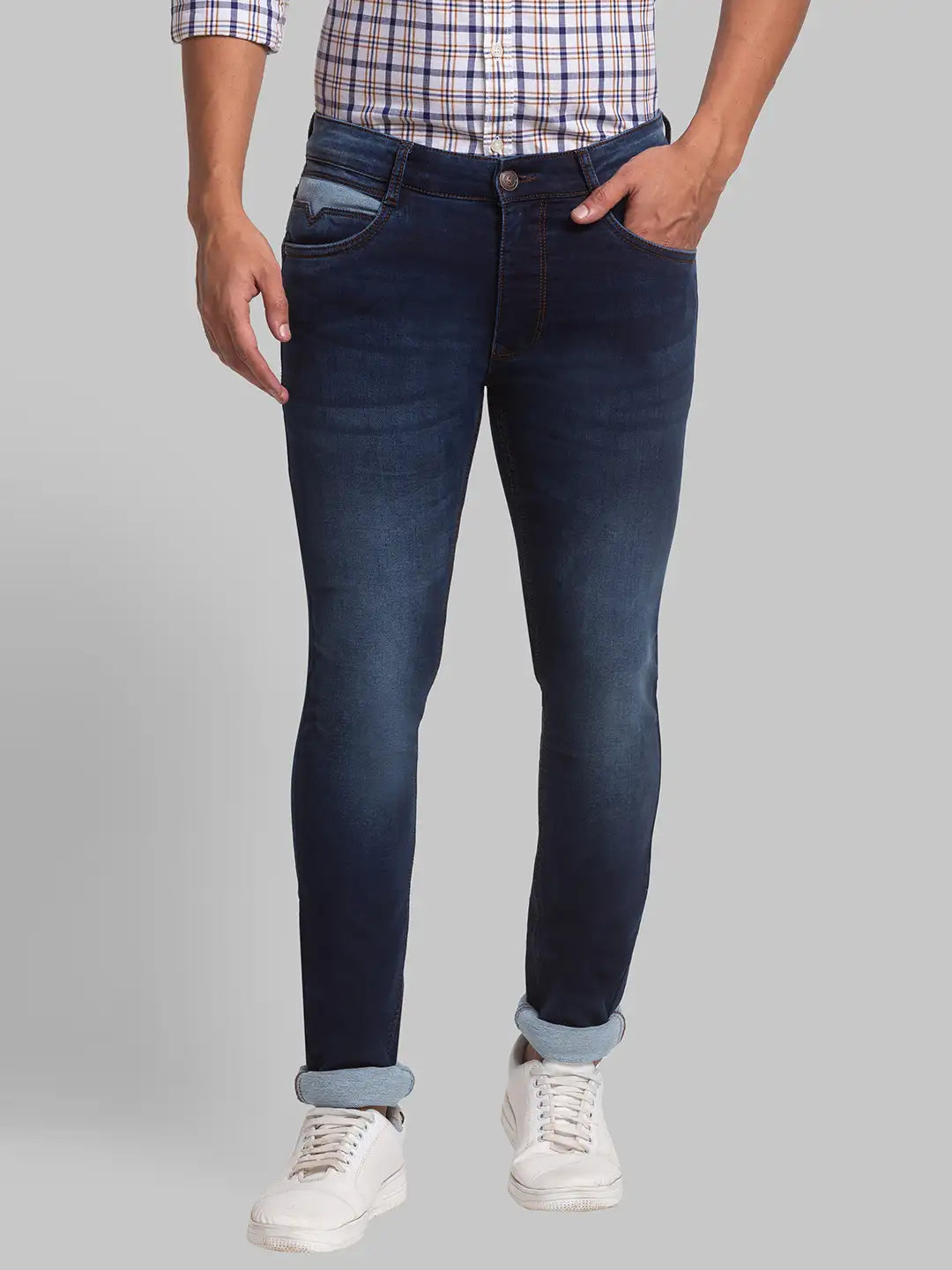 Men Tapered Fit Blue Jeans