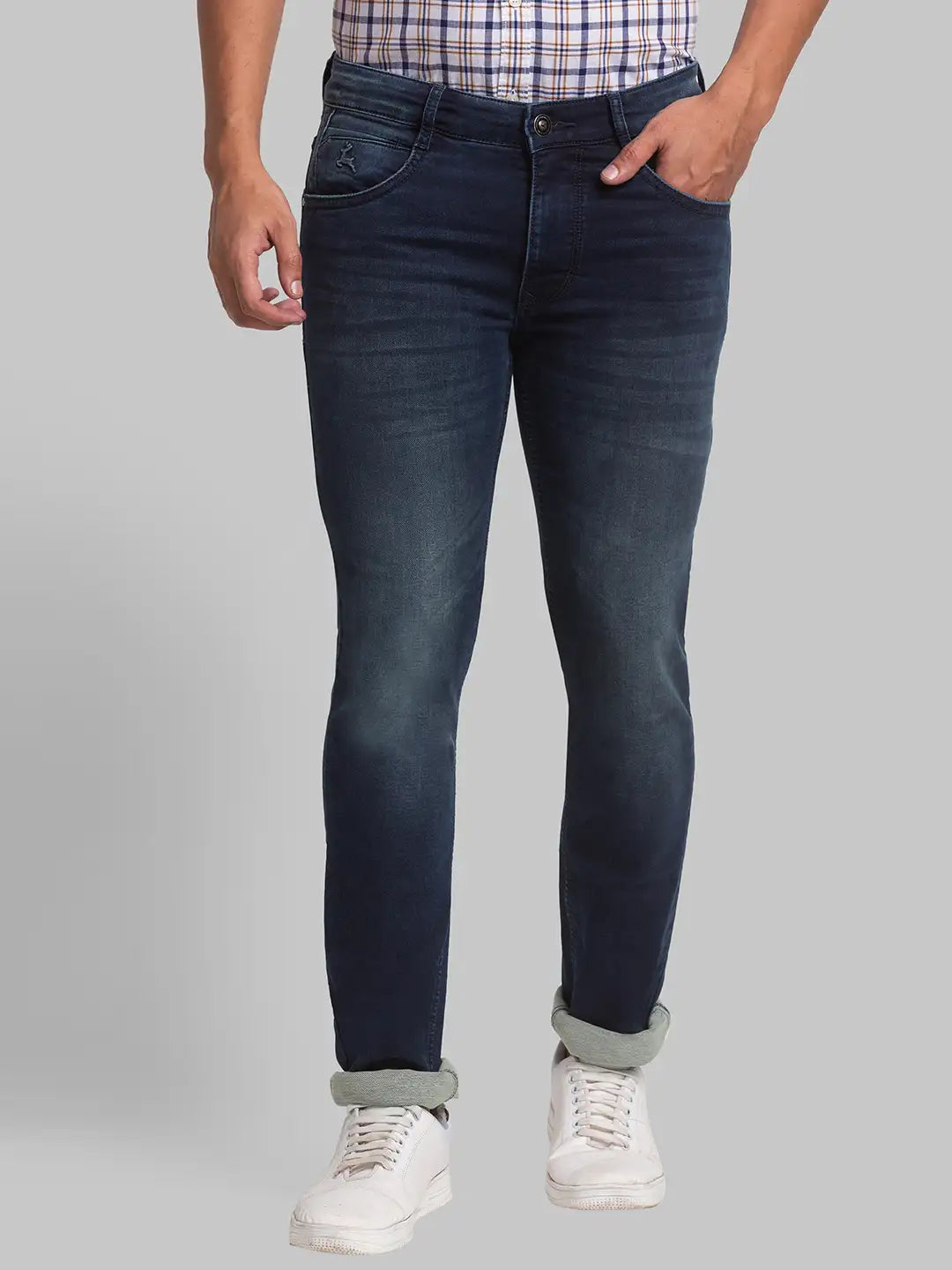 Men Tapered Fit Blue Jeans