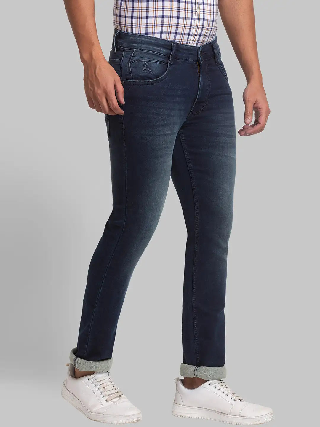 Men Tapered Fit Blue Jeans