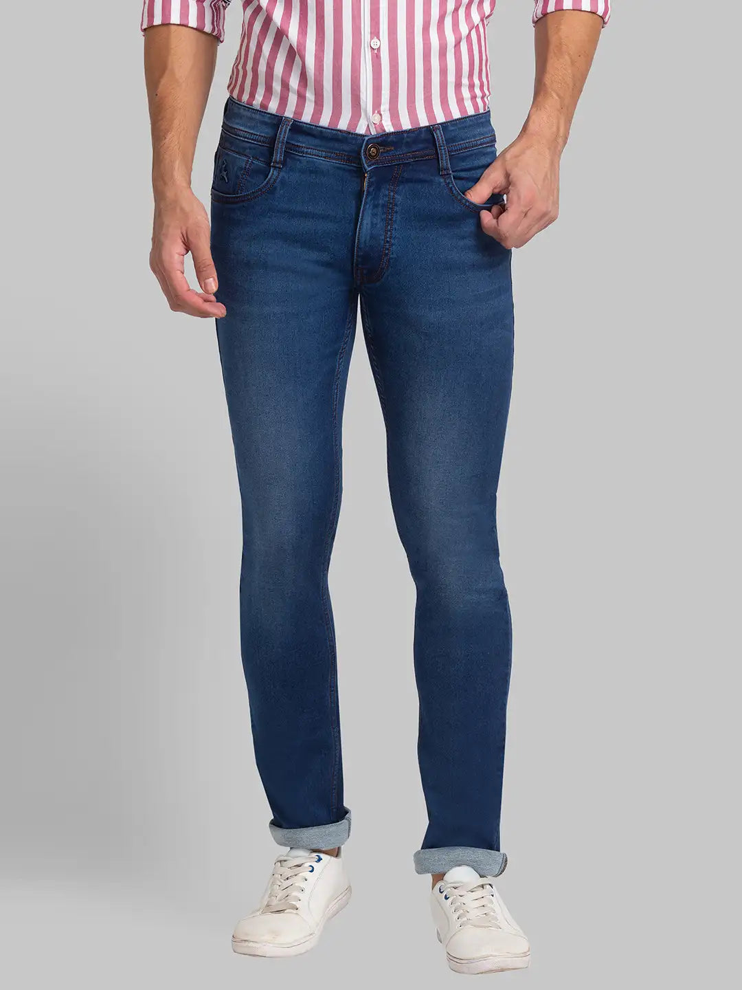 Men Tapered Fit Blue Jeans