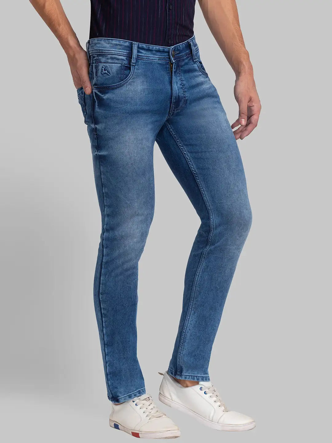 Men Tapered Fit Blue Jeans