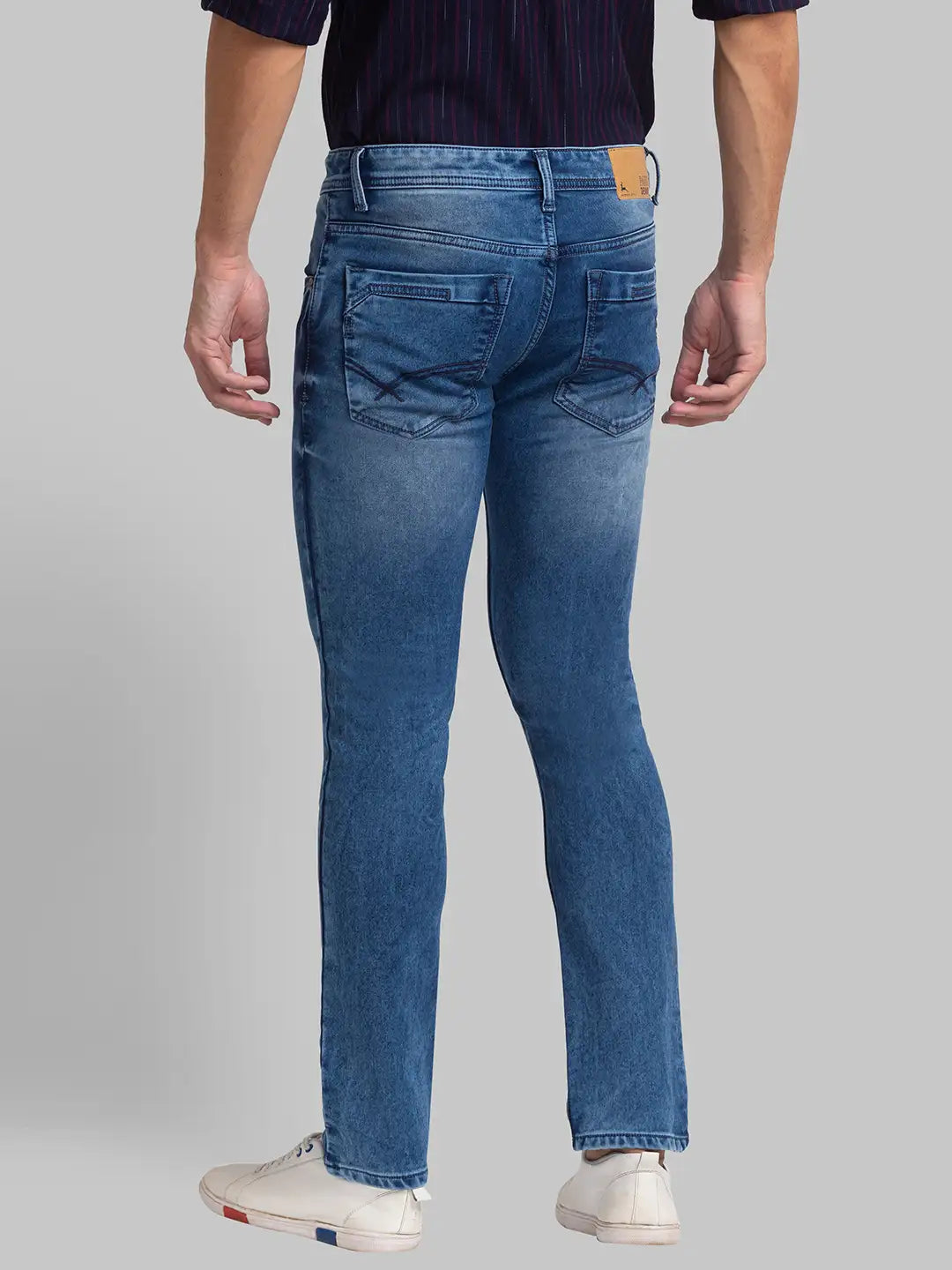 Men Tapered Fit Blue Jeans