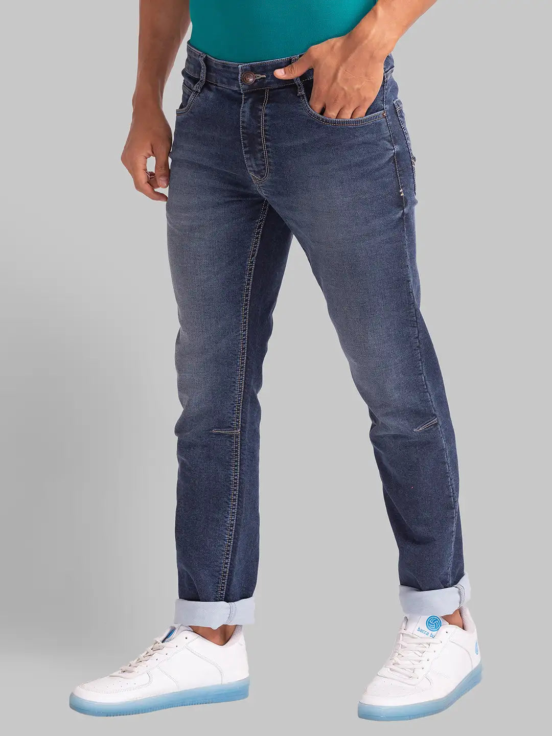 Men Blue Slim Tapered Fit Twill Cotton Blend Jeans