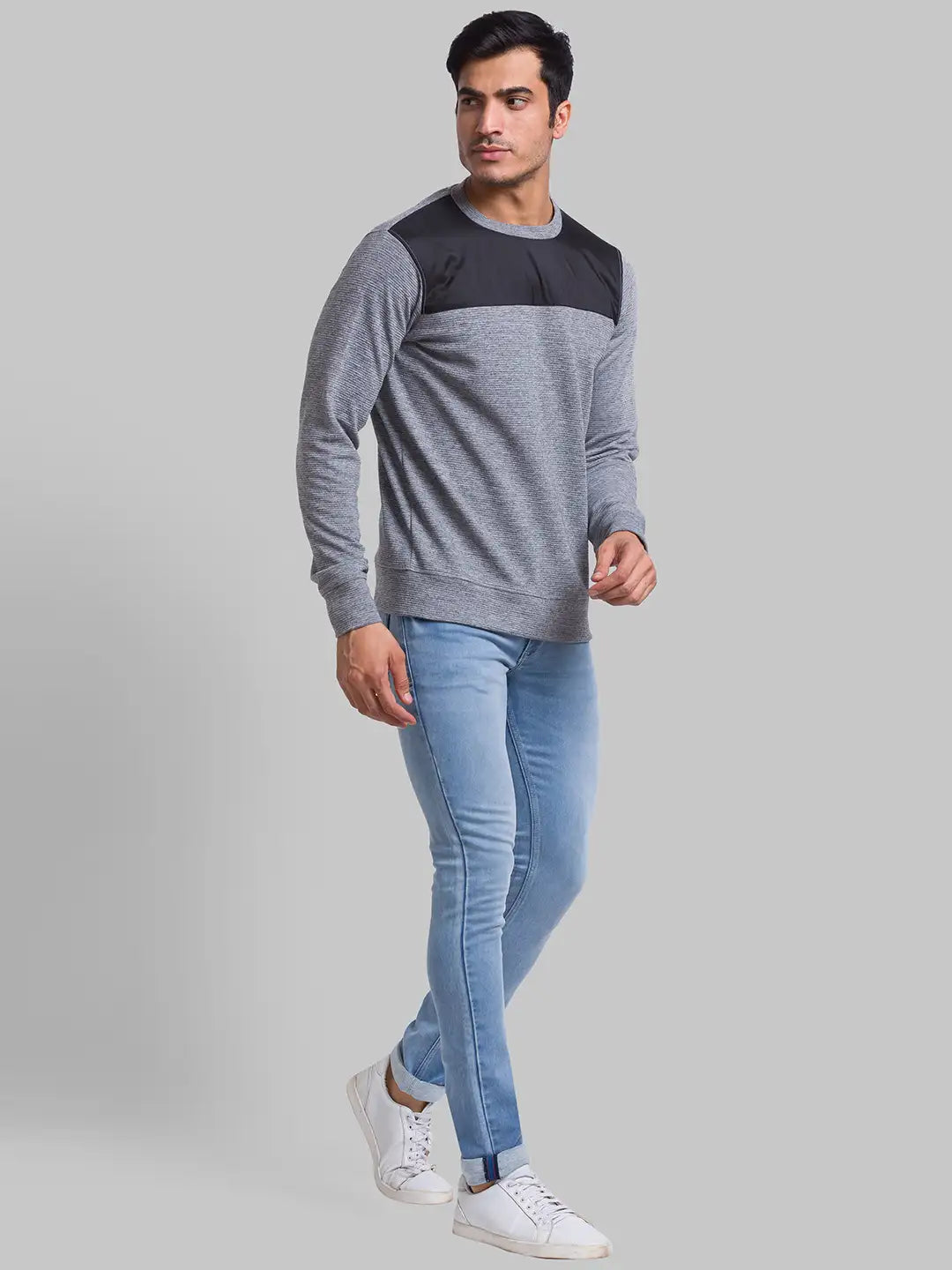 Men Regular Fit Black Sweatshirt