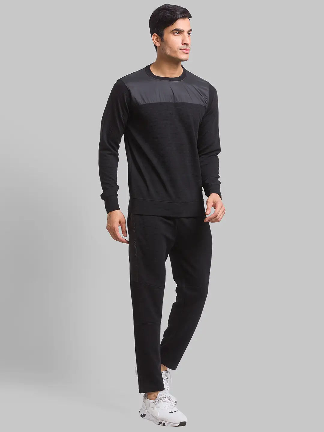 Men Regular Fit Black Sweatshirt