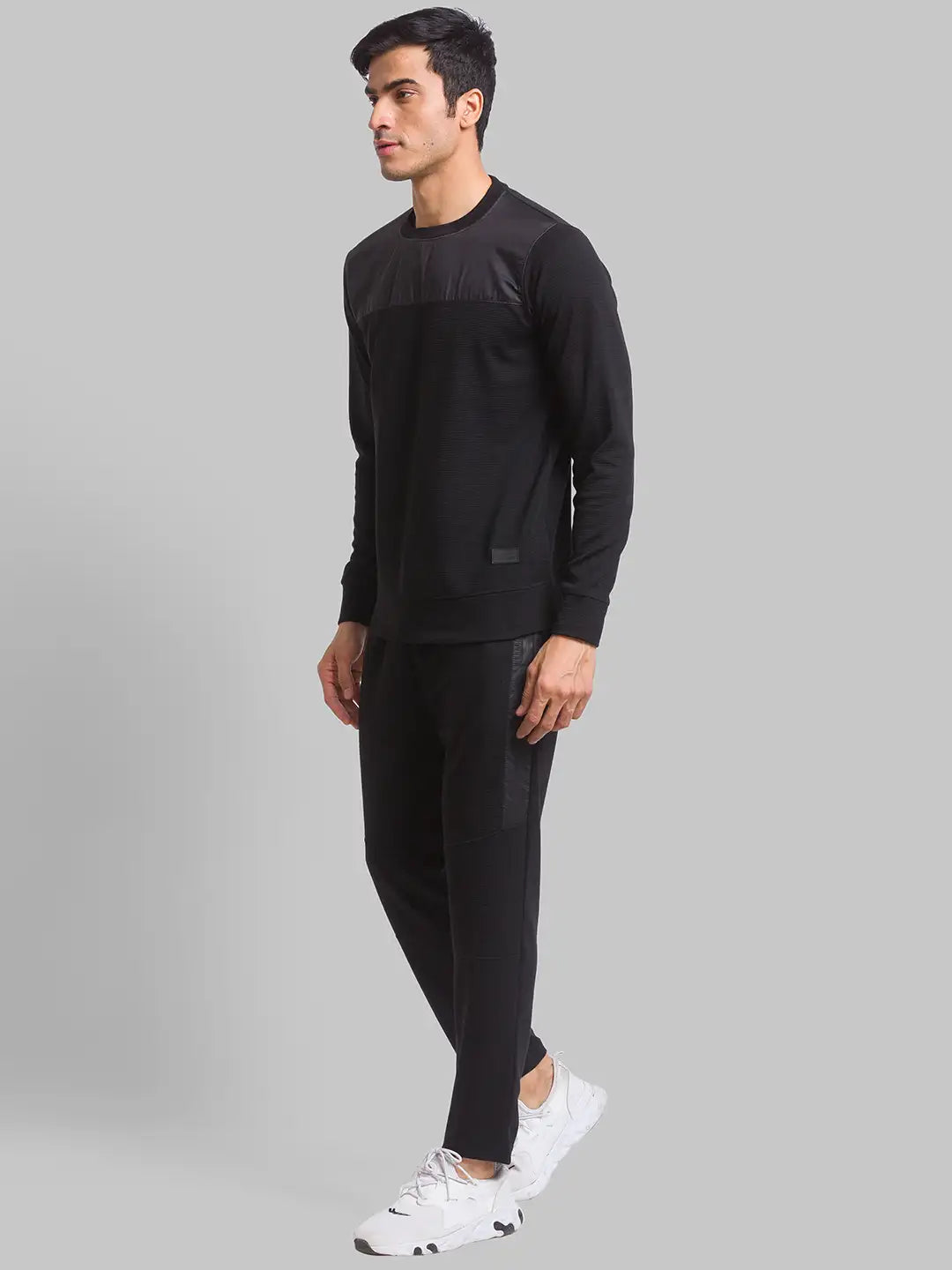 Men Regular Fit Black Sweatshirt