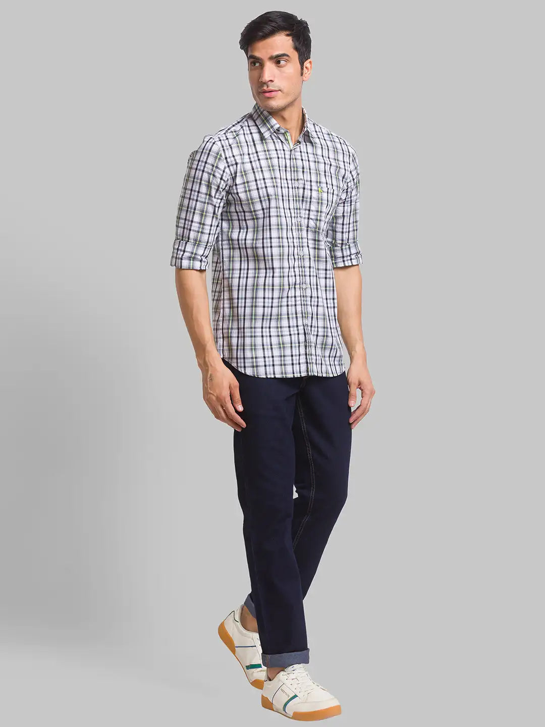 Men Slim Fit Light Green Shirt