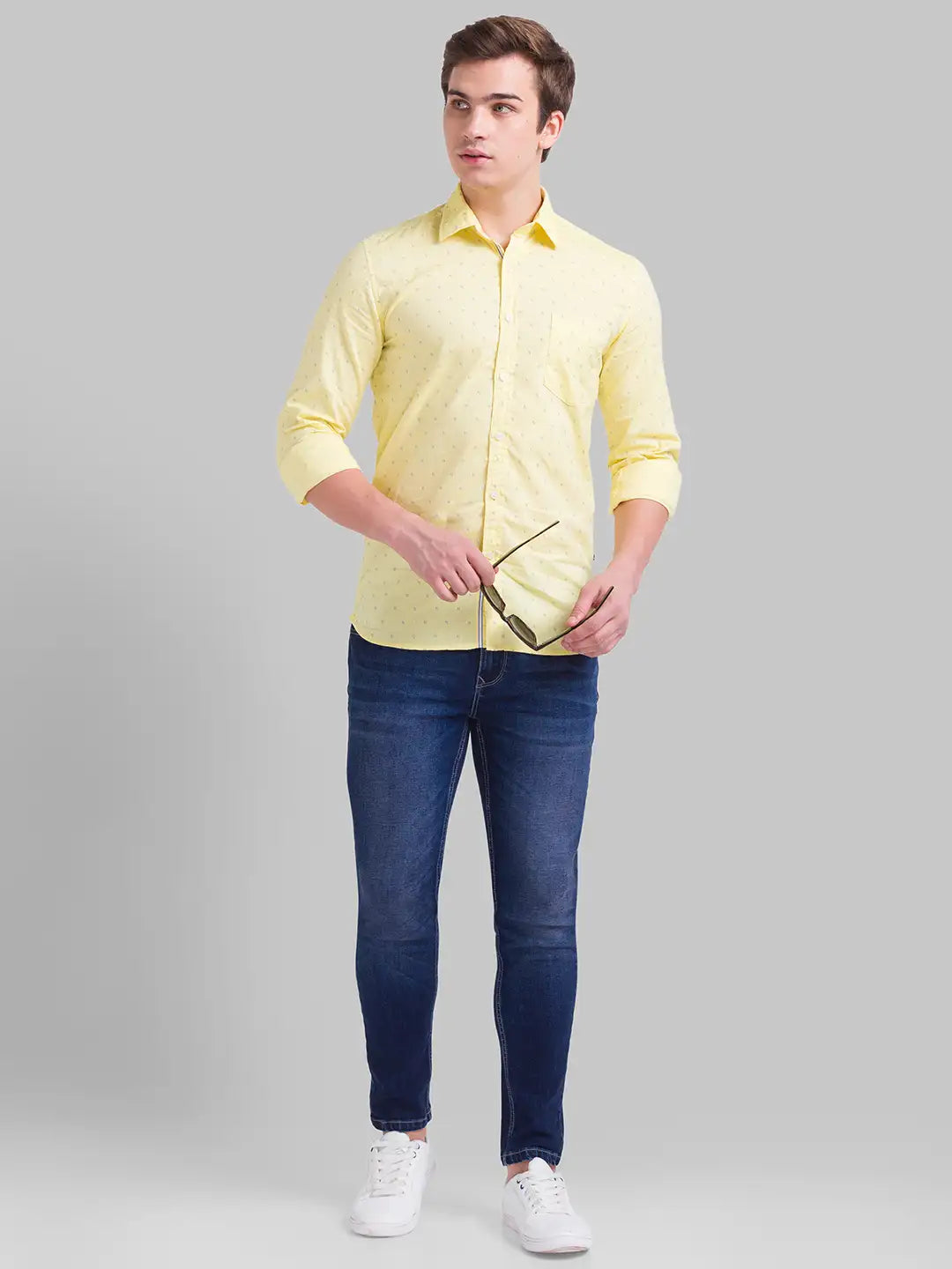 Men Tapered Fit Medium Green Shirt