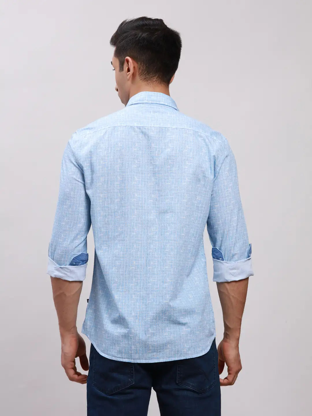 Parx Men Blue Checks Slim Fit Cotton Full Sleeve Cut Away Collar Shirt