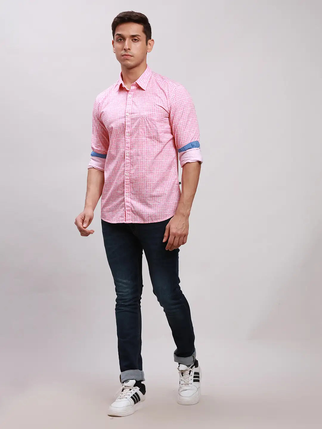 Men Grey Slim Fit Checks Cotton Full Sleeve Cut Away Collar Shirts