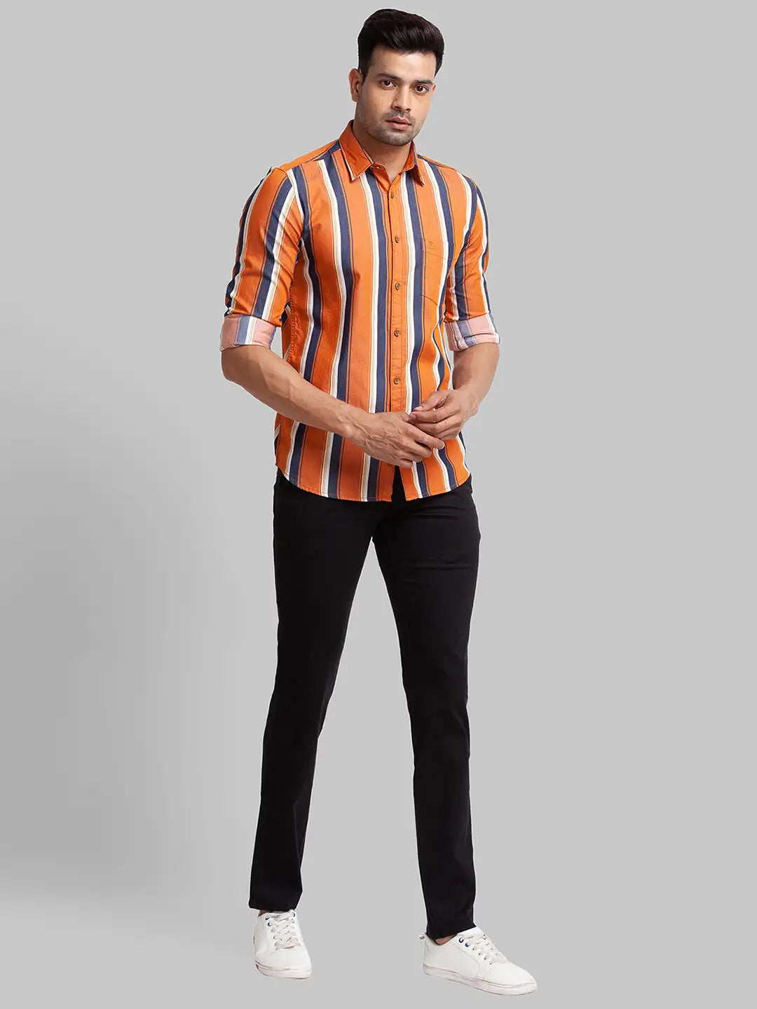Parx Men Blue Checks Slim Fit Cotton Full Sleeve Shirts