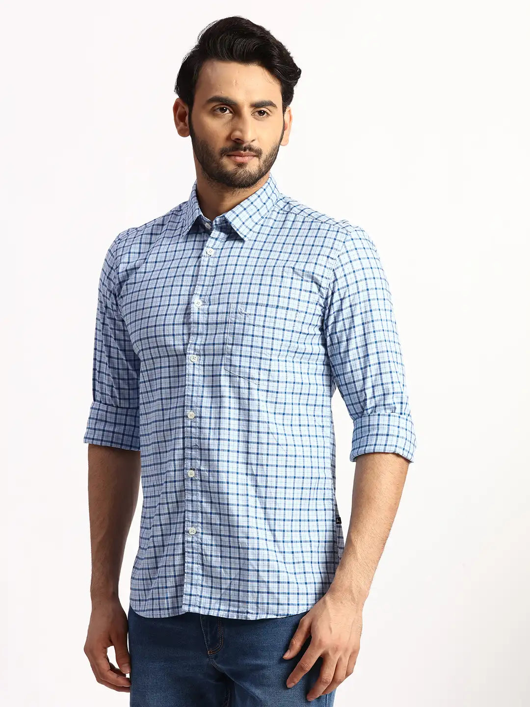Men Blue Slim Fit Checks  Cotton Full Sleeve Cutaway Collar Shirts