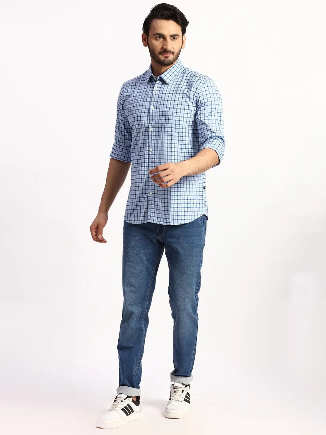 Men Blue Slim Fit Checks  Cotton Full Sleeve Cutaway Collar Shirts