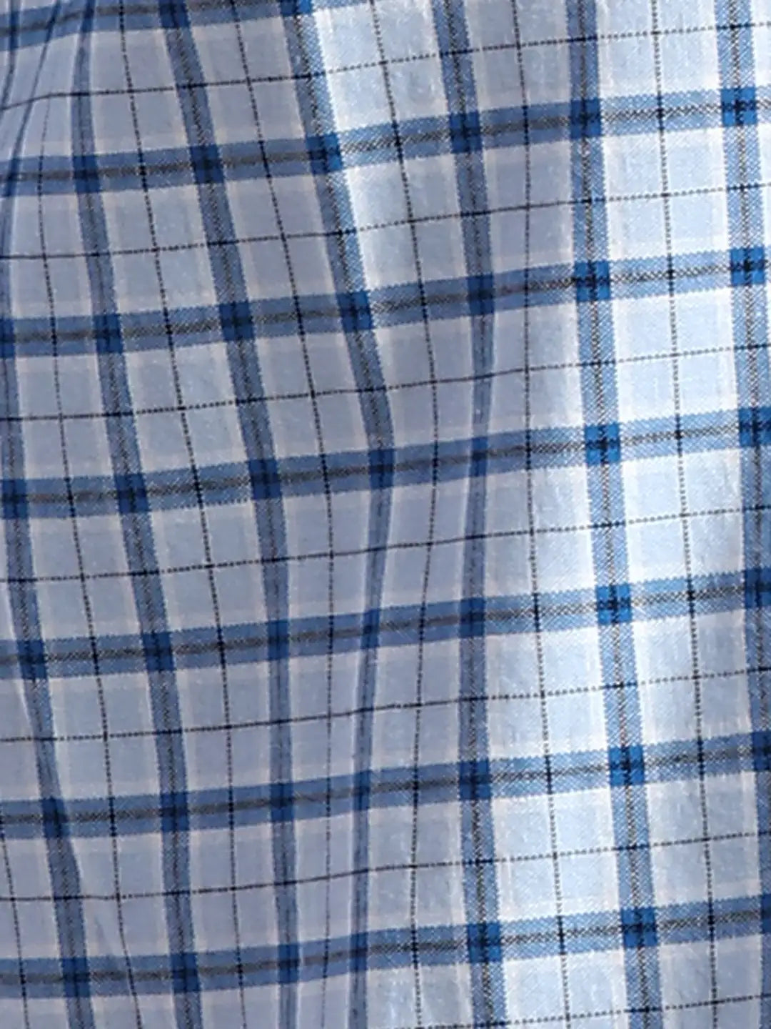 Men Blue Slim Fit Checks  Cotton Full Sleeve Cutaway Collar Shirts