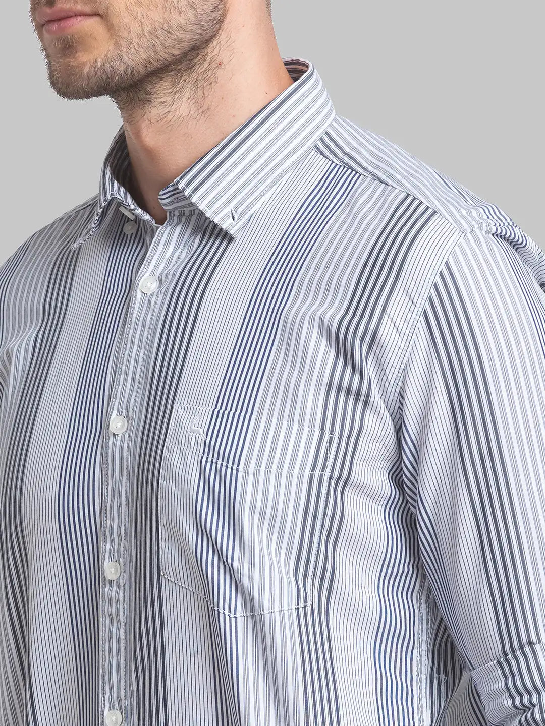 Men Slim Fit Light Grey Shirt