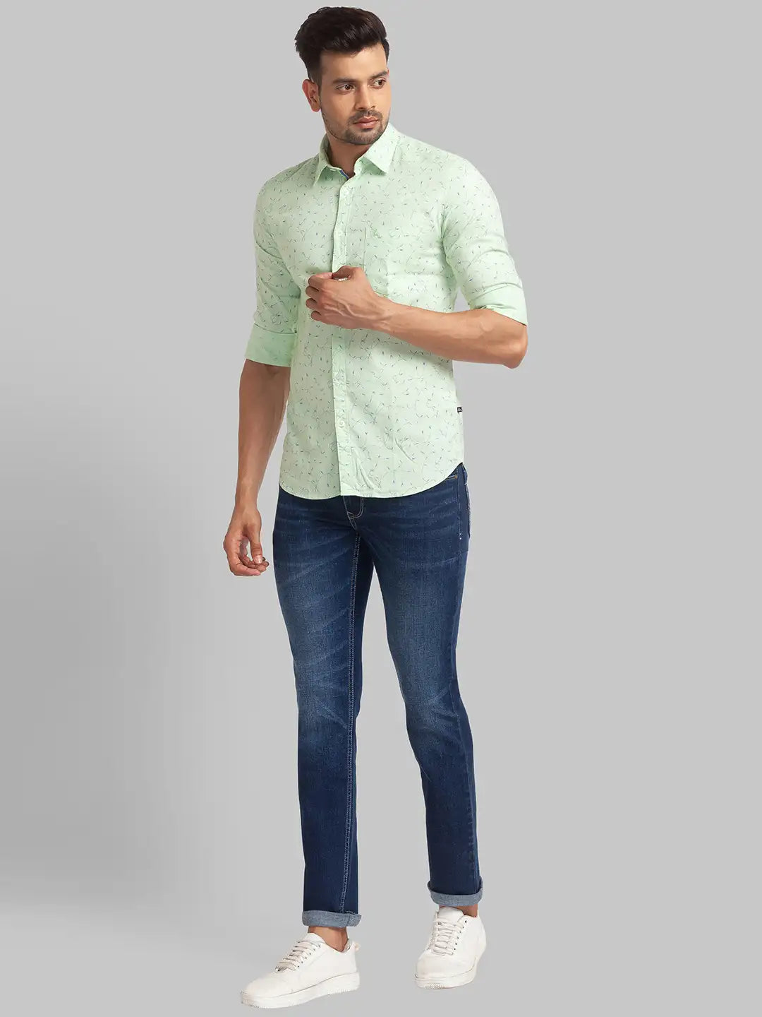 Men Slim Fit Light Green Shirt