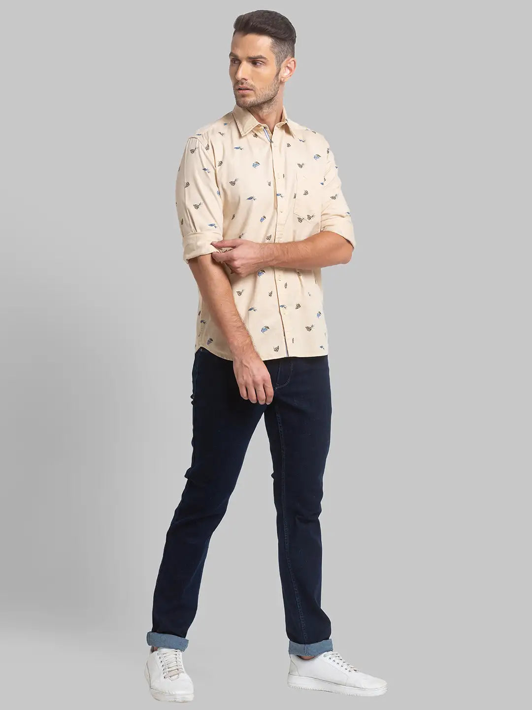Men Slim Fit Light Green Shirt