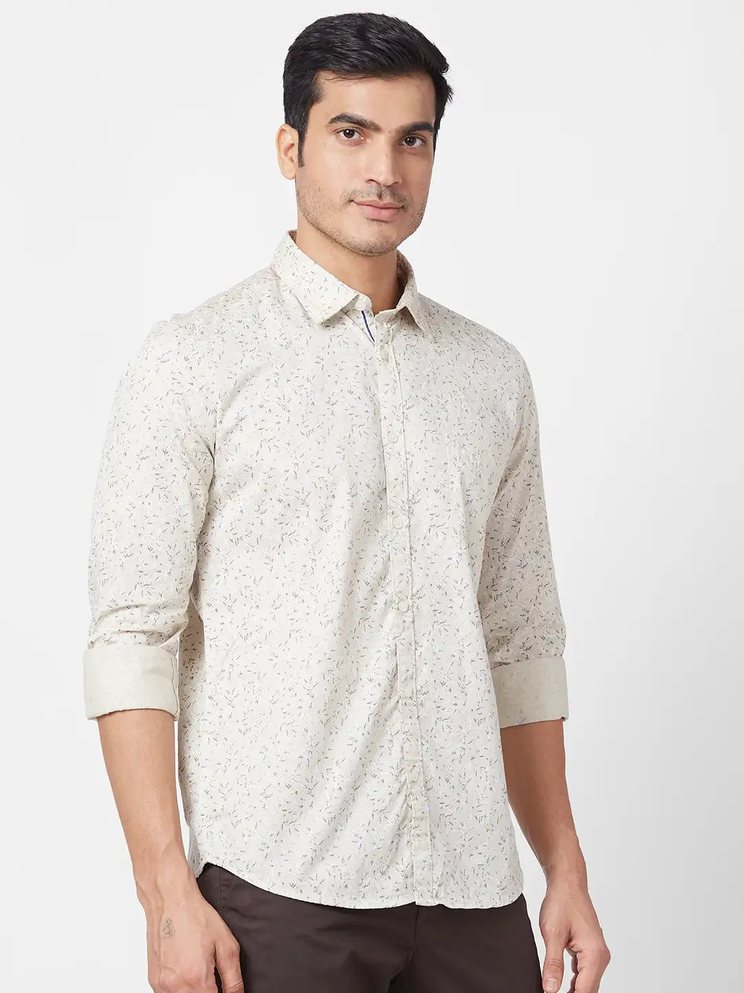 Parx Men White Solid Slim Fit Cotton Blend Full Sleeve Cutaway Collar Shirt