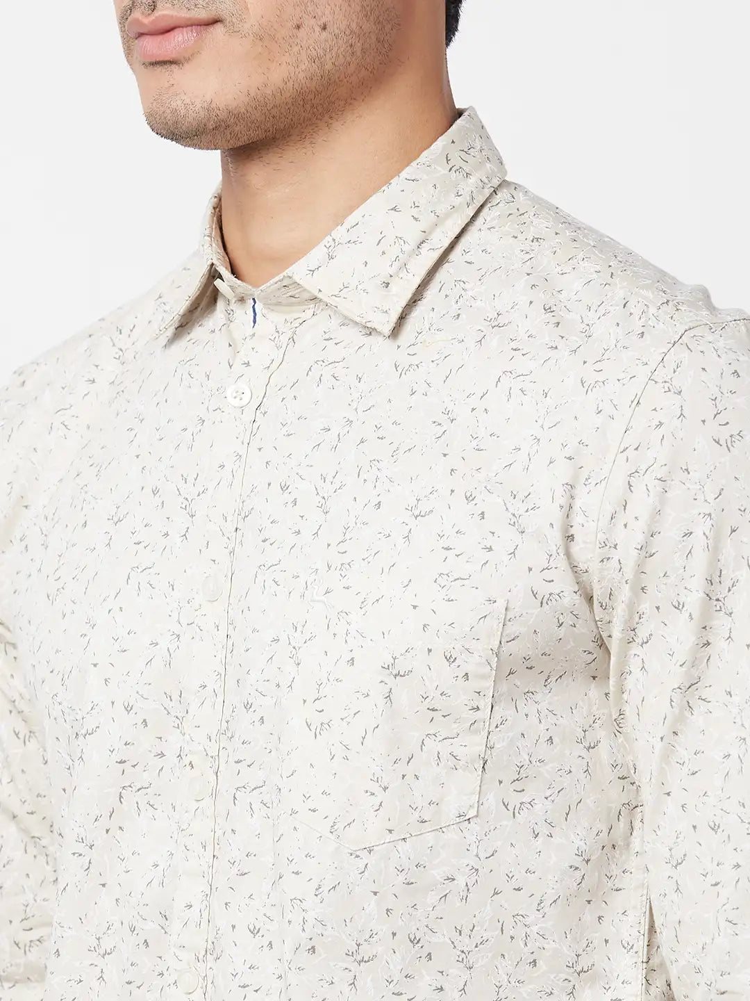 Parx Men White Solid Slim Fit Cotton Blend Full Sleeve Cutaway Collar Shirt