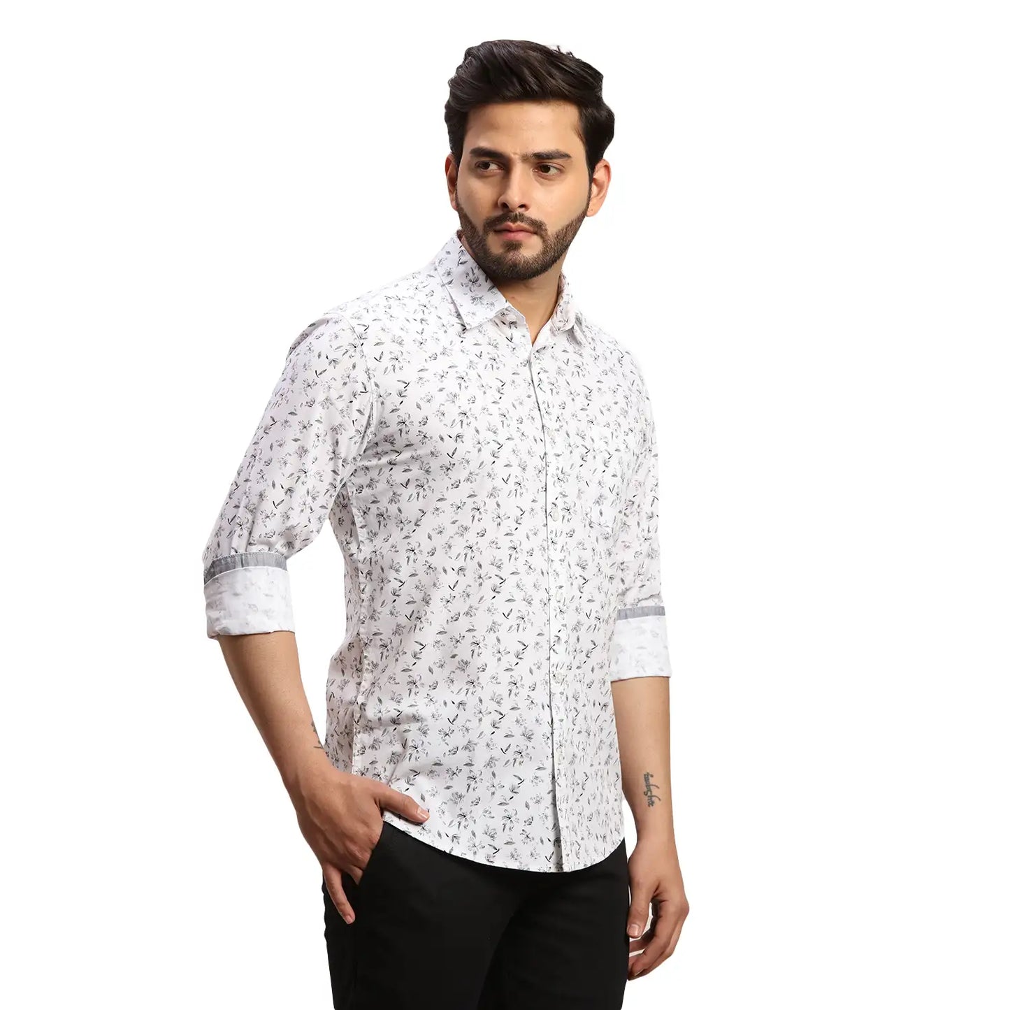 Men Fawn Slim Fit Checks Cotton Half Sleeve Cutaway Collar Shirts