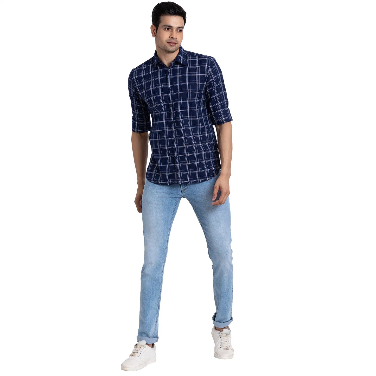 Parx Men Black Checks Slim Fit Cotton Full Sleeve Cutway Collar Shirt