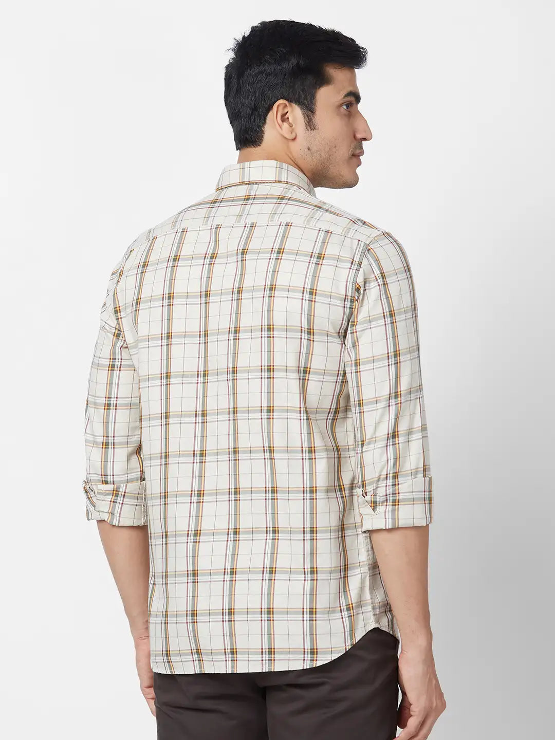 Parx Men Blue Checks Slim Fit Cotton Full Sleeve Cutaway Collar Shirt