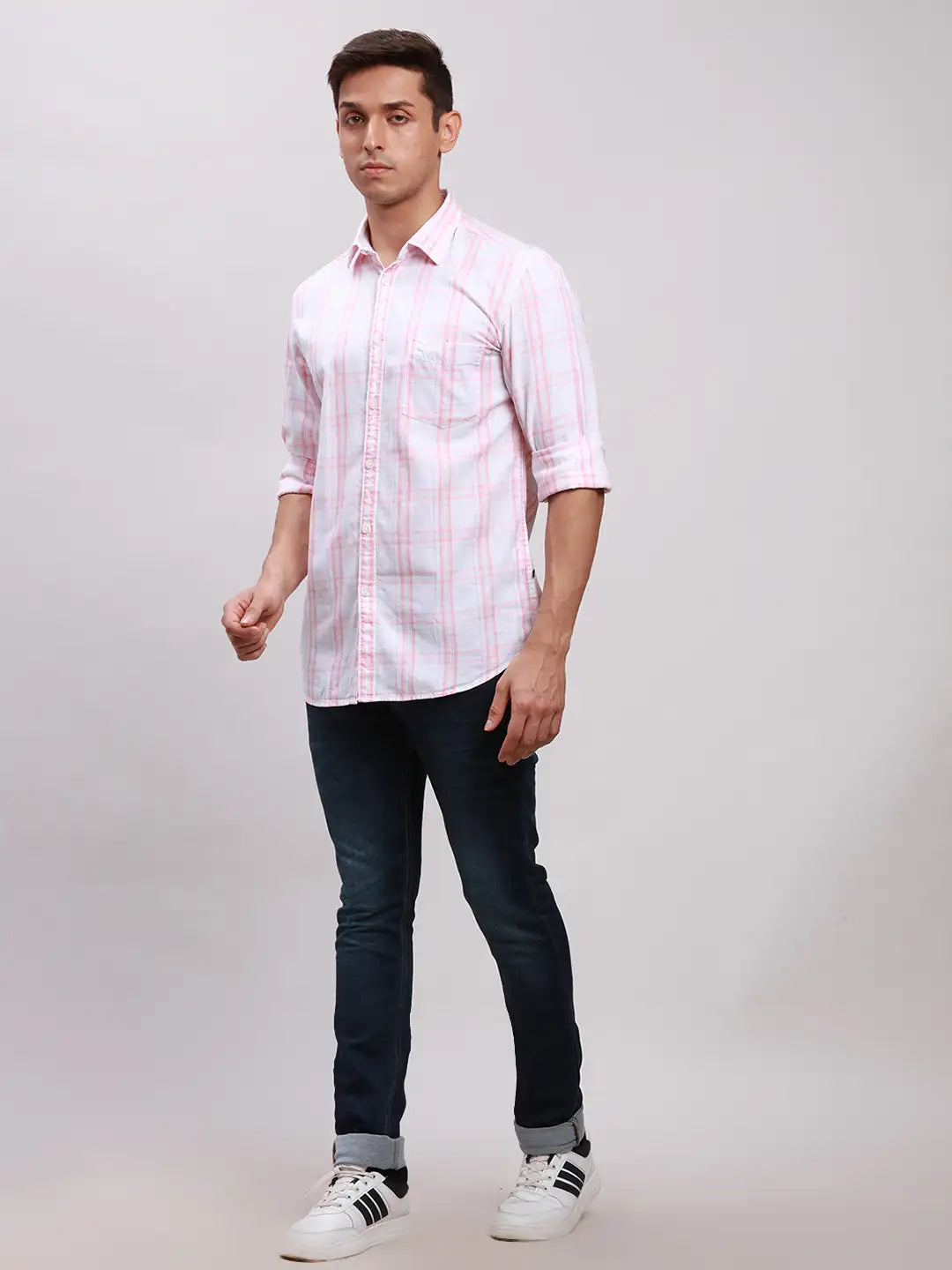 Parx Men Red Slim Fit Checkered Cotton Full Sleeve Cut Away Shirt