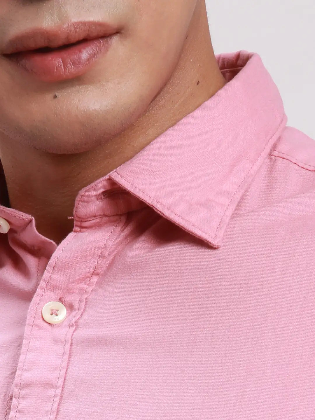 Parx Men Red Slim Fit Solid Cotton Full Sleeve Cutaway Collar Shirts