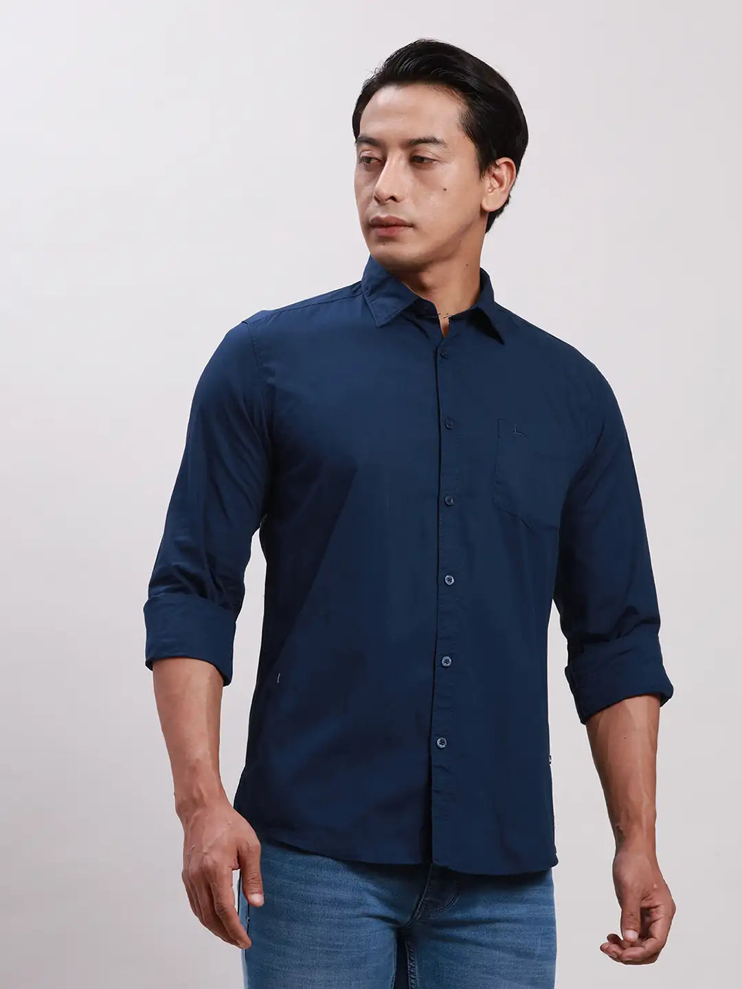 Parx Men Black Slim Fit Solid Cotton Full Sleeve Cutaway Collar Shirts