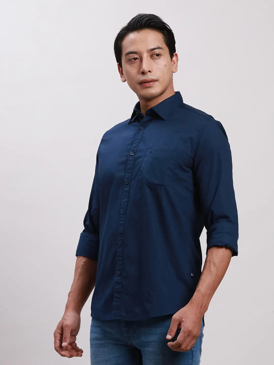 Parx Men Black Slim Fit Solid Cotton Full Sleeve Cutaway Collar Shirts
